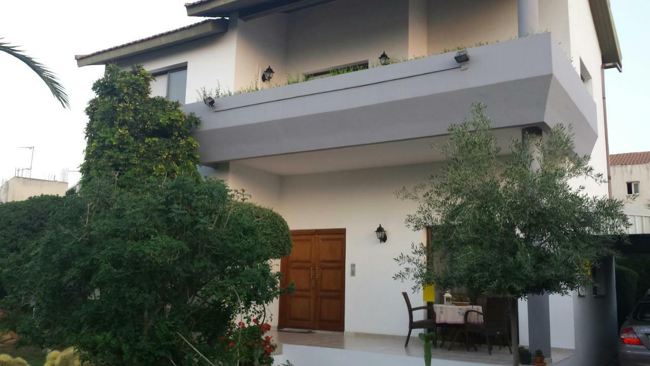 Residence L' Aubrais Limassol Exterior photo